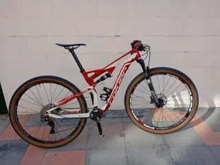 Bicicleta carbono doble suspensión ..