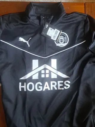 Ropa deportiva Tres Cantos CDF
