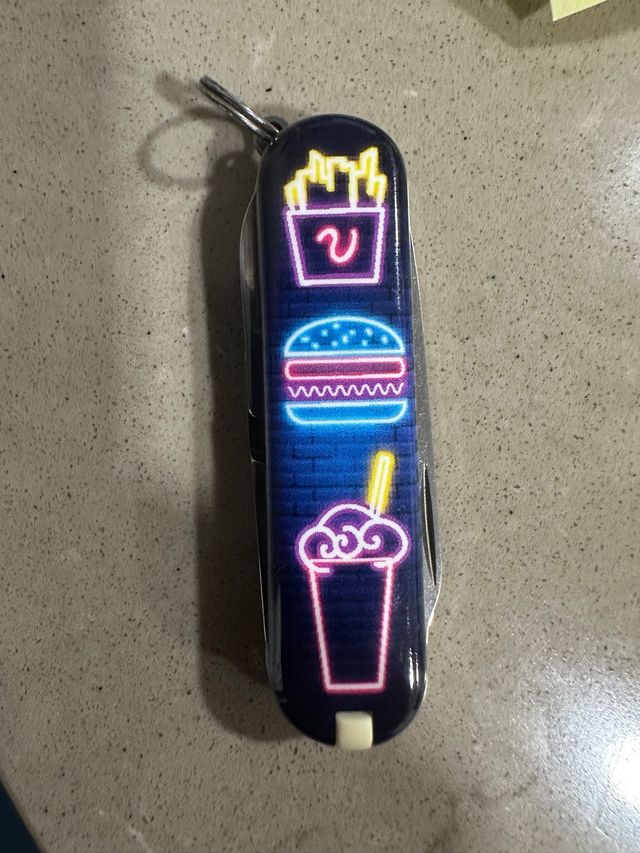 Navaja Victorinox Edición Limitada Hamburguesa.