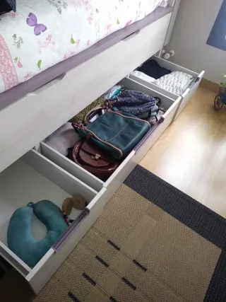 Cama nido como nueva.