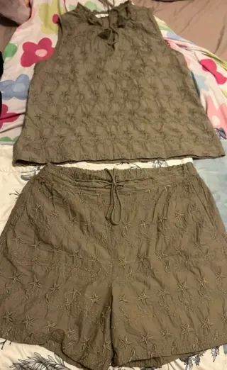 Conjunto top y bermuda Southern Cotton verde