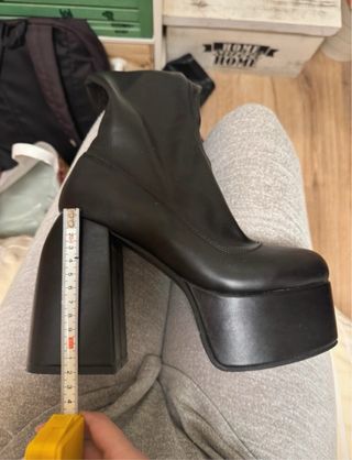 Botas altas de plataforma negras