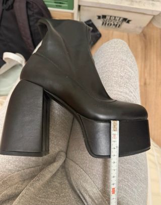 Botas altas de plataforma negras