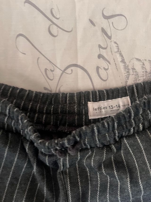 Pantalón de vestir a rayas para niña