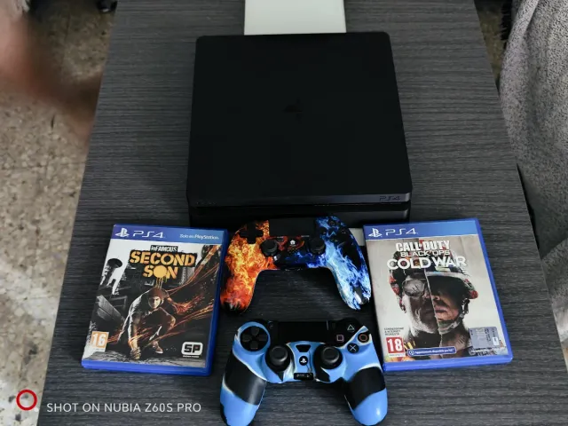PS4 Slim 1TB + 2 Mandos + 2 Juegos
