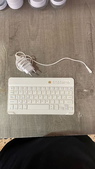 Teclado Bluetooth Blanco Impecable