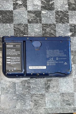 New Nintendo 3DS XL 