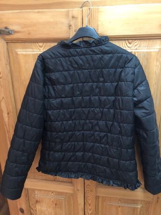 Chaqueta Morgan de toi negra con volantes