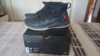 Jordan Ultra Fly 2 Talla 46 Negro/Rojo