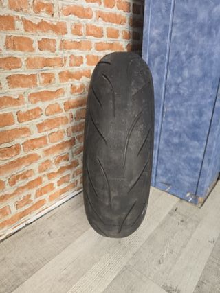 Neumático  160/60-17 USADO
Bridgestone Battlax