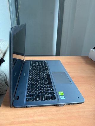 Portátil Asus 15.6'' i7 1TB SSD GeForce 930Mx