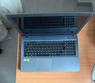 Portátil Asus 15.6'' i7 1TB SSD GeForce 930Mx