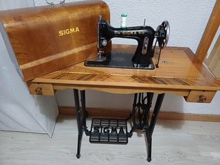 Máquina de coser antigua Sigma