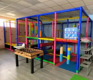 Parque de bolas grande para niños
