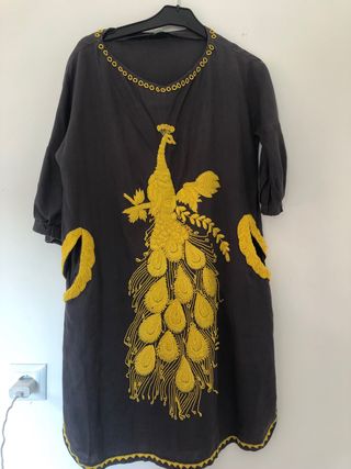 Vestido lino bordado pavo real amarillo