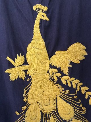 Vestido lino bordado pavo real amarillo