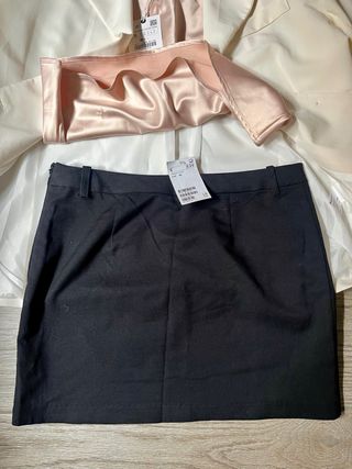 Set se tres piezas: Blazer, Blusa y Falda