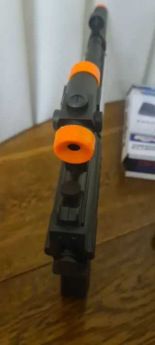 Mitragliatore giocattolo MP5 spara luce