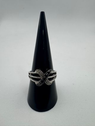 011-01-00386 ANILLO BRILLANTES ÓNIX ORO BLANCO 9K