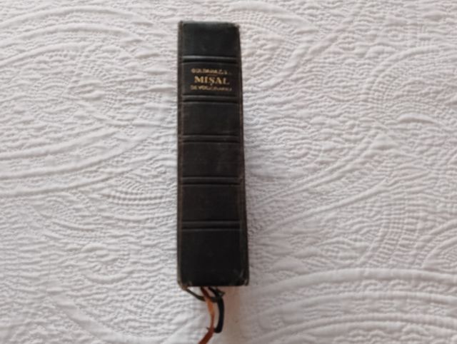 MISAL LATINO CASTELLANO DEVOCIONARIO