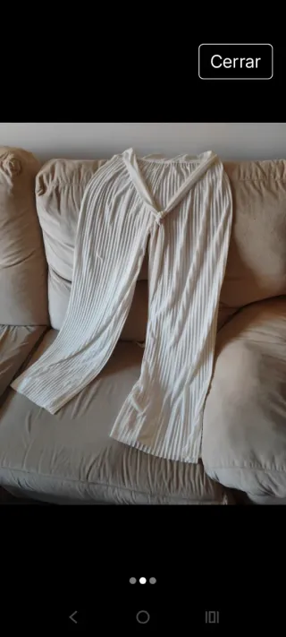 Pantalón blanco plisado mujer