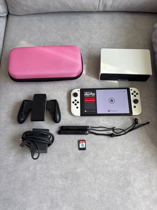 Nintendo Switch OLED + Pokémon
