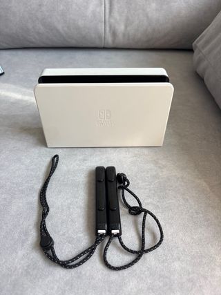 Nintendo Switch OLED + Pokémon