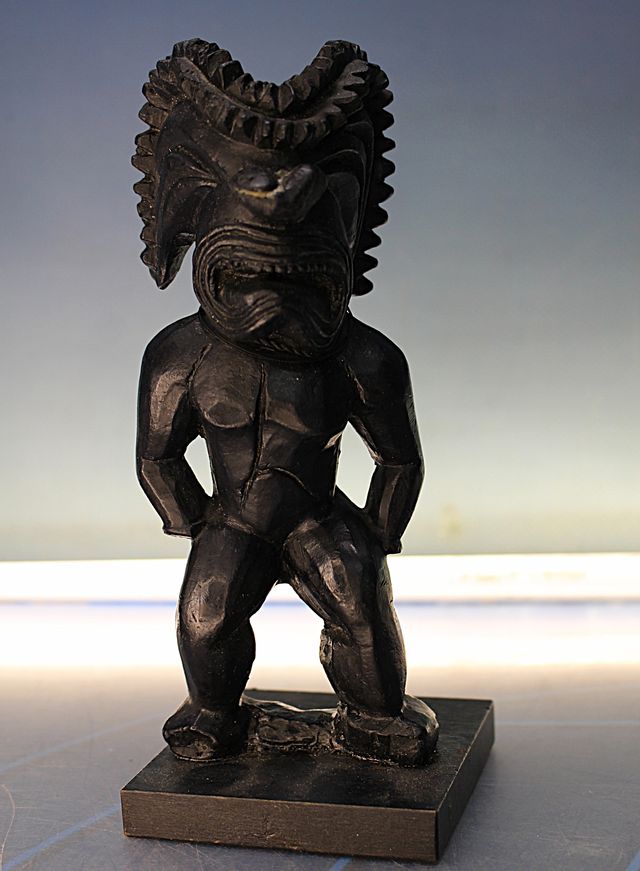 Talla en madera, dios de la guerra. Hawaii. Ku, Tangaro, Ku-Kaili-Moku.