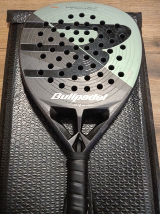 !OFERTA! 2026 Bullpadel Hack 04 Confort P.Navarro