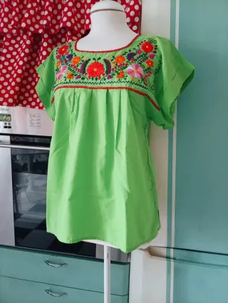 Blusa bordada vintage
