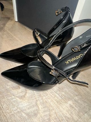 Tacones Catwalk charol negros