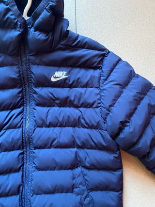 Abrigo Nike acolchado azul talla 147-158