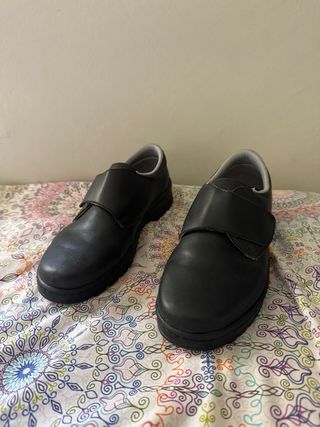 Zapatos Antideslizantes Dian Negros