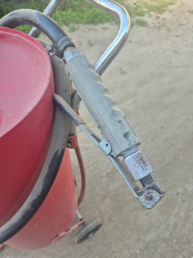 Equipo de chorro de arena