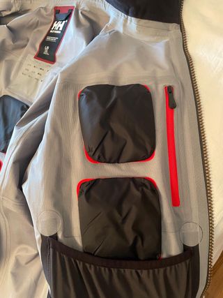 Chaqueta Helly Hansen Roja 50% de descuento 