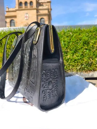 Bolso Cuero Repujado Vintage Negro