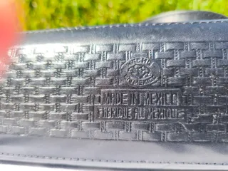 Bolso Cuero Repujado Vintage Negro