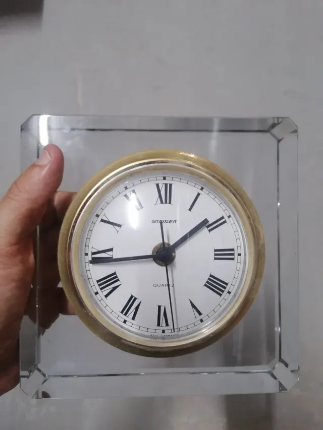 Reloj de sobremesa vintage Stainger Quartz