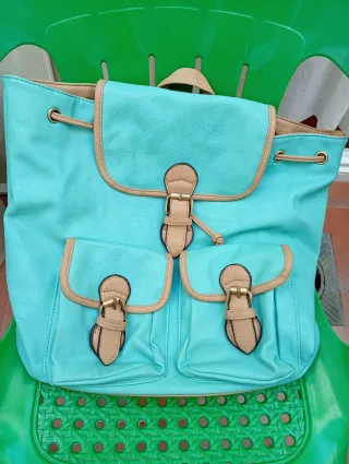 Mochila polipiel azul y camel