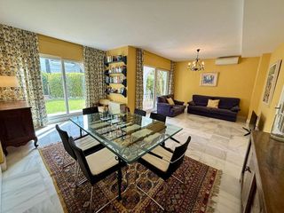 Casa pareada en alquiler en Lomas de Marbella Club - Puente Romano en Marbella