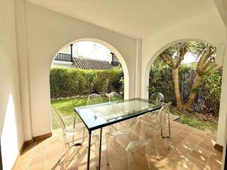 Casa pareada en alquiler en Lomas de Marbella Club - Puente Romano en Marbella