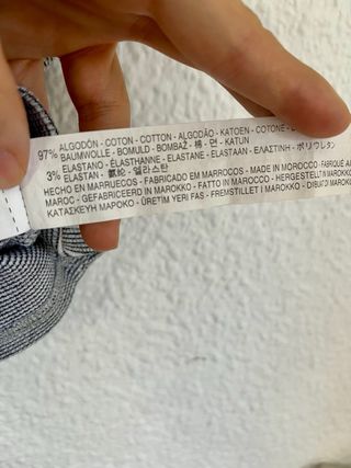 Camiseta Zara hombros descubiertos M con elástico