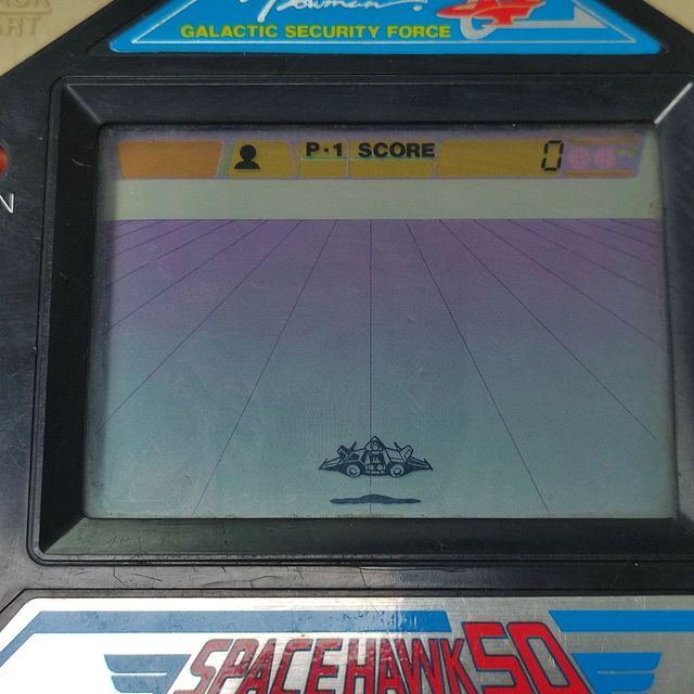 Máquina LCD Space Hawk 50 Bandai 1985