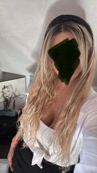 Peluca pelo natural rubia 
