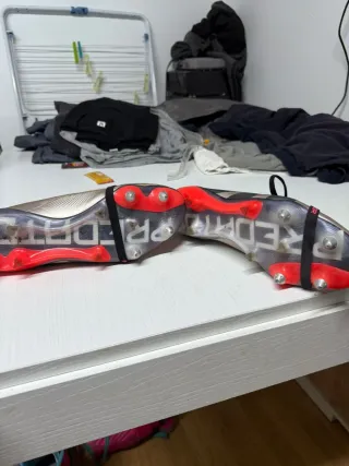 Botas Adidas Predator Talla 43 1/3 Césped Natural