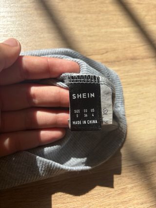 Top básico gris Shein talla S