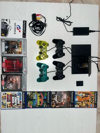 PS2 Slim + 4 mandos + 8 juegos