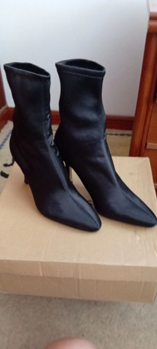 Botas altas negras de tacón