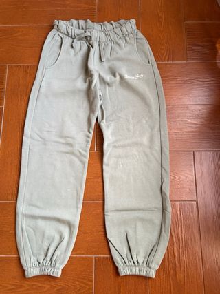 chandal Zara verde oliva