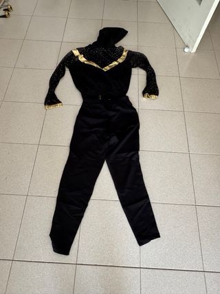 Conjunto Chándal Negro y Dorado